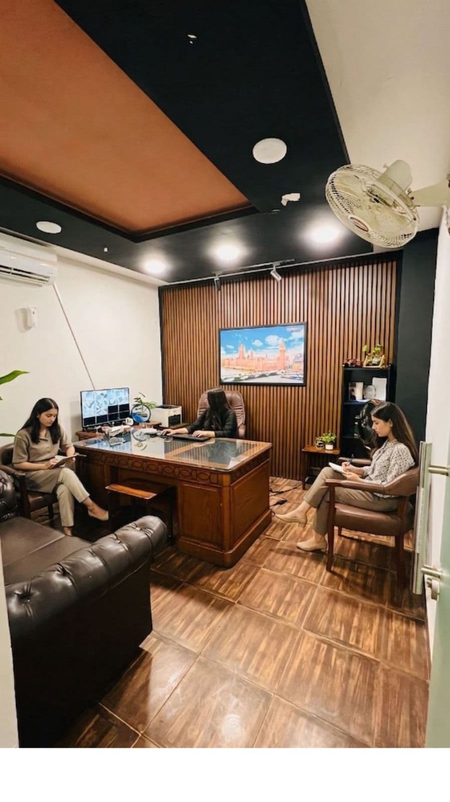 Office scene 3